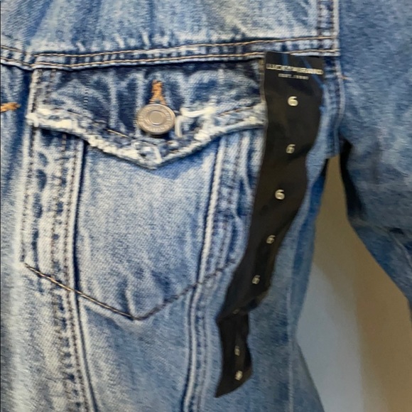 Lucky Brand Tomboy Trucker Jean Jacket frayed NWT - Picture 4 of 6